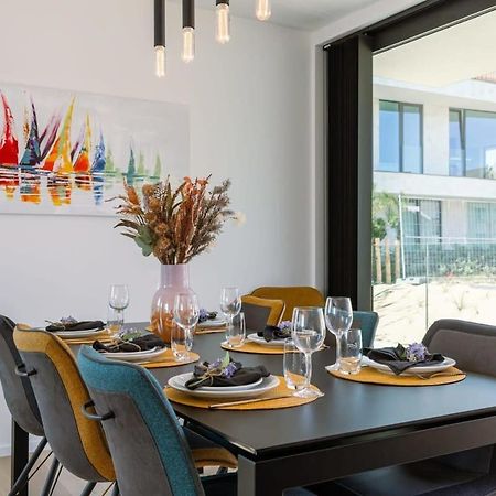 New, Luxurious And Modern Apartment With Private Parking Коксейде Екстериор снимка