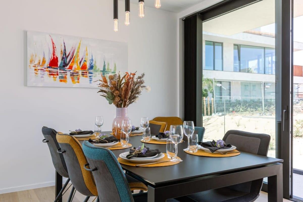 New, Luxurious And Modern Apartment With Private Parking Коксейде Екстериор снимка