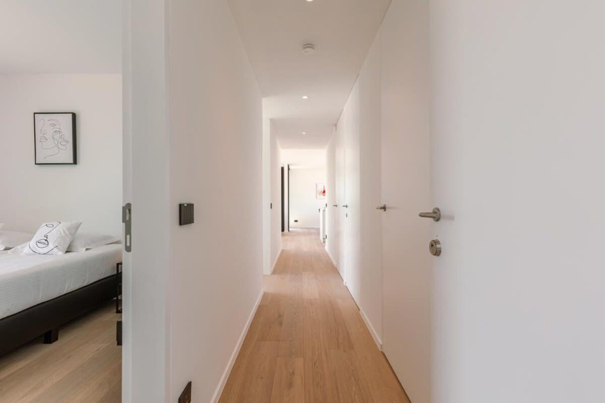 New, Luxurious And Modern Apartment With Private Parking Коксейде Екстериор снимка