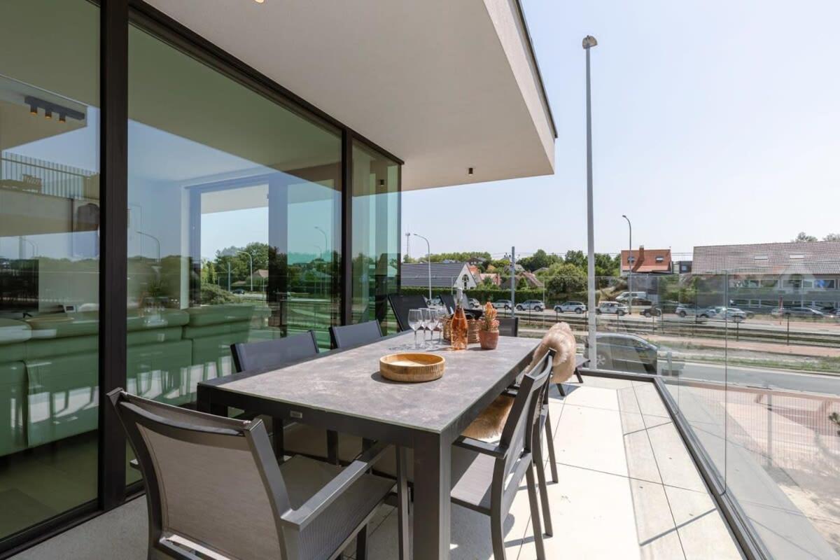 New, Luxurious And Modern Apartment With Private Parking Коксейде Екстериор снимка